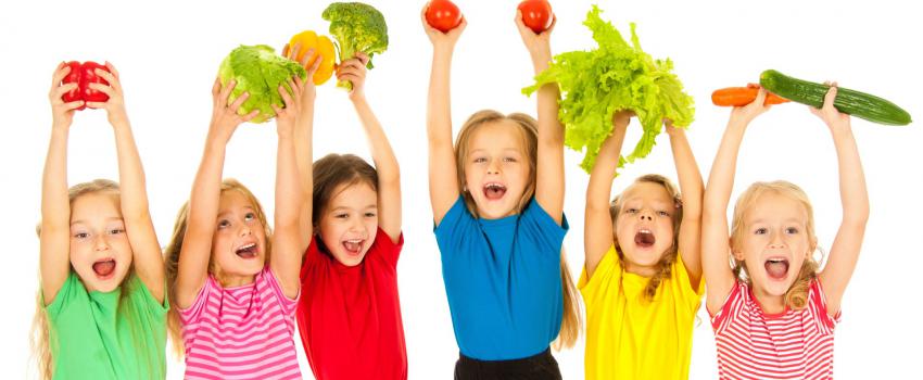 تشویق کودک به خوردن سبزیجات